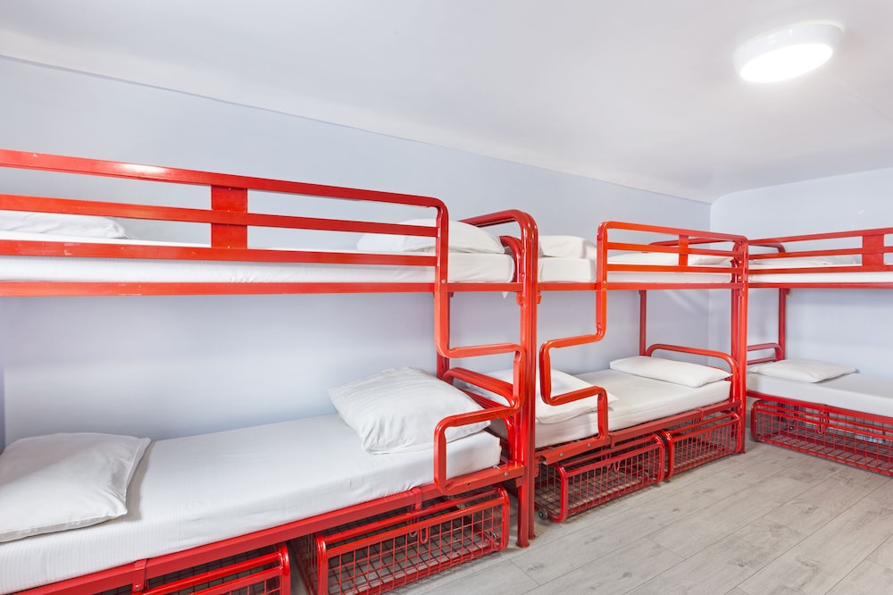 8 Bed Mixed Dorm Lower Floors Shared Bathroom del hotel Astor Victoria - Adults Only