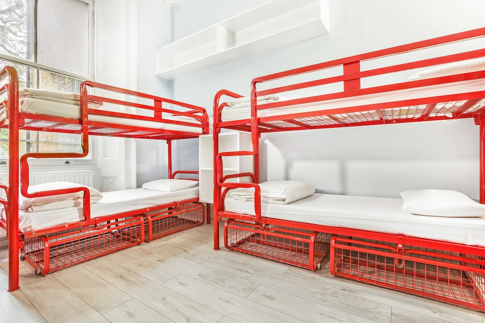 6 - Bed Female Dormitory Room del hotel Astor Victoria - Adults Only