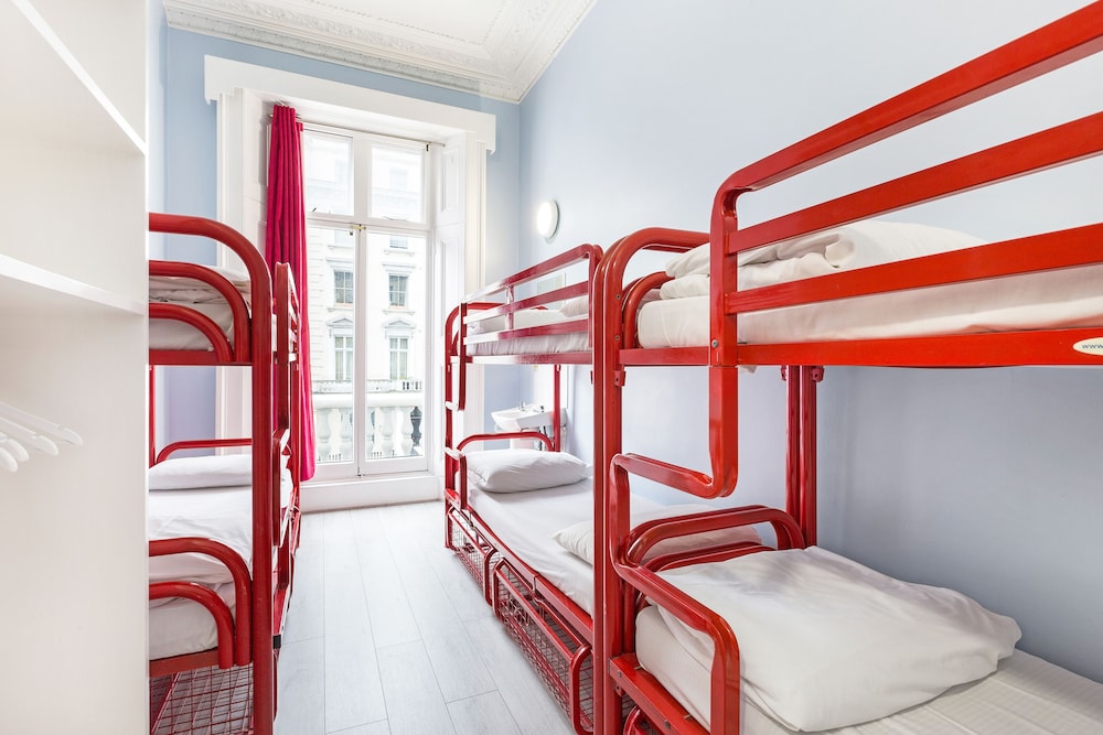 6 - Bed Female Dormitory Room del hotel Astor Victoria - Adults Only. Foto 2