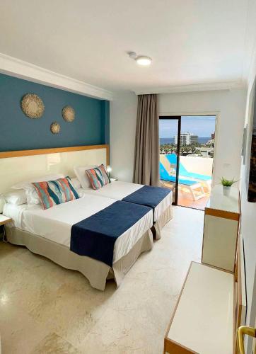Apartamento de 1 dormitorio con vistas al mar del hotel Bahia Playa. Foto 1