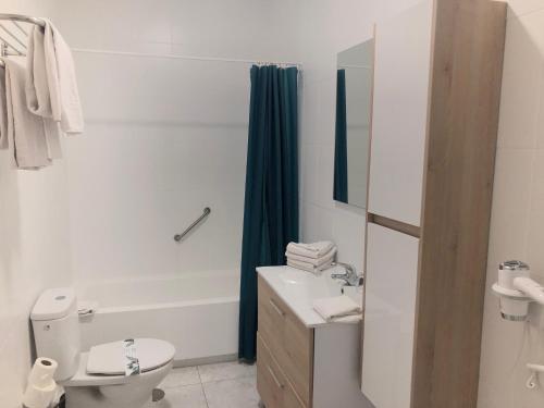 Apartamento de 1 dormitorio con vistas al mar del hotel Bahia Playa. Foto 2