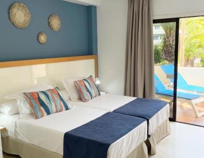 Apartamento de 1 dormitorio con vistas a la calle del hotel Bahia Playa