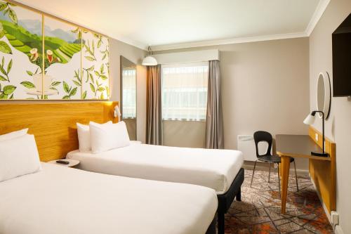 Habitación Doble Estándar - 2 camas del hotel Ibis Styles Birmingham Centre. Foto 6