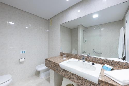 Habitación Doble con vistas al mar del hotel Complejo BLUESEA Puerto Resort Compuesto Por Canarife Y Bonanza Palace. Foto 18