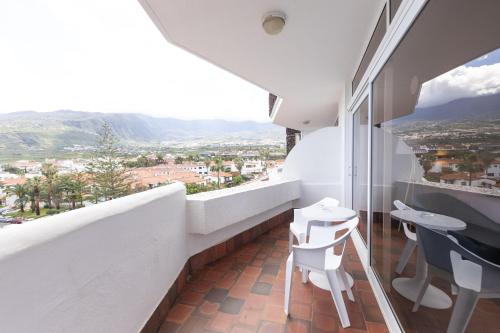 Habitación Doble con vistas a la montaña del hotel Complejo BLUESEA Puerto Resort Compuesto Por Canarife Y Bonanza Palace. Foto 11