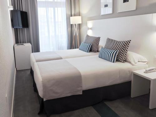 Habitación Individual del hotel Complejo BLUESEA Puerto Resort Compuesto Por Canarife Y Bonanza Palace. Foto 6