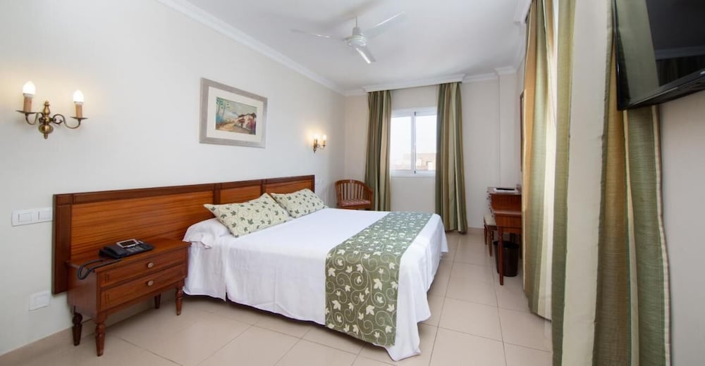 Habitación doble del hotel Marte. Foto 3