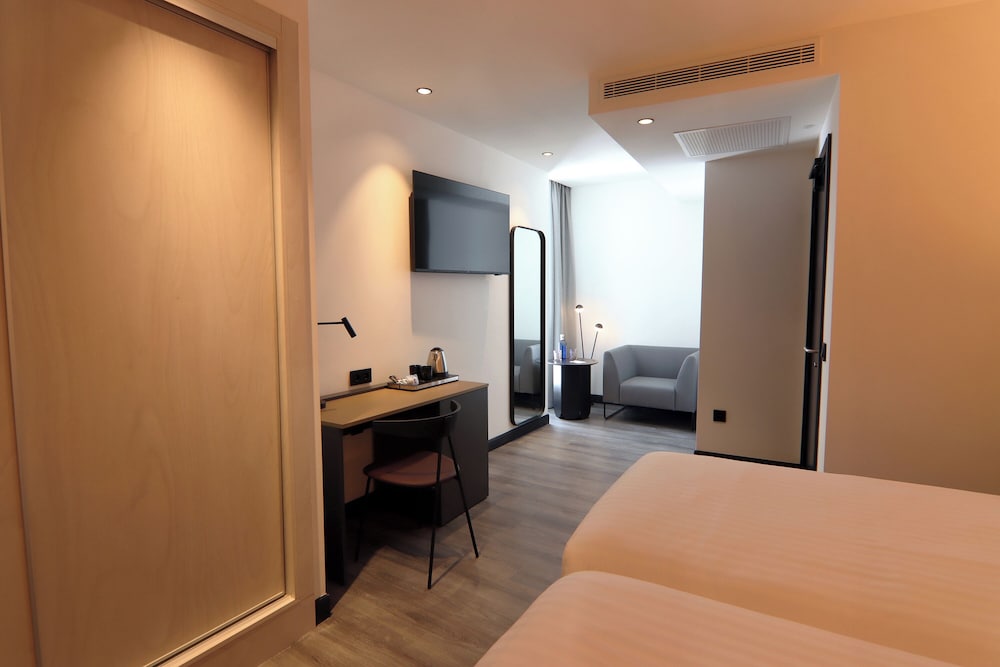 Habitación estándar del hotel Silken Saaj Maar- Adults Only. Foto 4