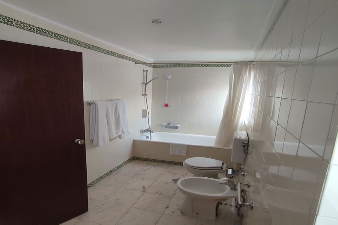 Habitación familiar del hotel Irmãs Dominicanas - Fátima by Flagworld Hotels. Foto 2