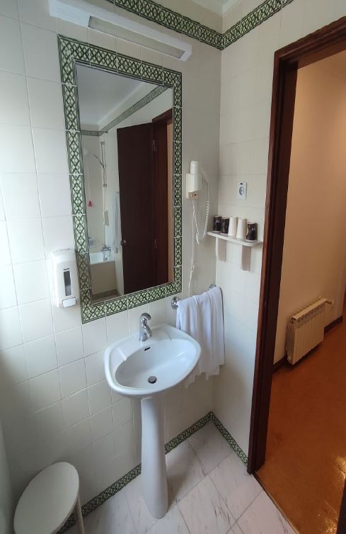 Habitación individual del hotel Irmãs Dominicanas - Fátima by Flagworld Hotels. Foto 1