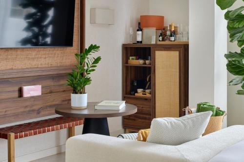 Habitación doble 1 Cama king Premium The Level Vista Mar Frontal Grand 1 Cama super king del hotel Meliá Costa Atlantis Tenerife. Foto 2