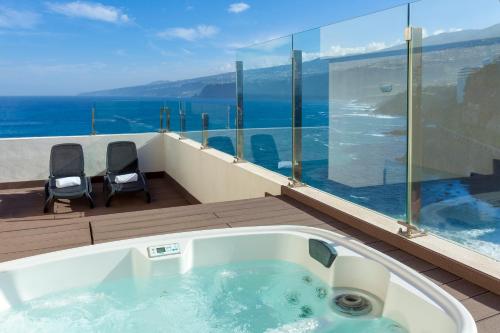 The Level Grand Premium con vistas frontales al mar del hotel Meliá Costa Atlantis Tenerife