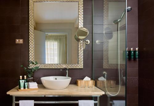 Alojamiento Premium The Level con vistas al mar del hotel Meliá Costa Atlantis Tenerife. Foto 2