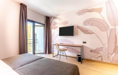 Habitación Doble Estándar con balcón - 1 o 2 camas del hotel Dwo Nopal. Foto 2