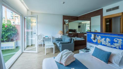 Suite Junior del hotel BLUESEA Costa Jardin and Spa