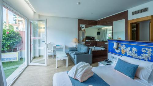 Suite Junior del hotel BLUESEA Costa Jardin and Spa