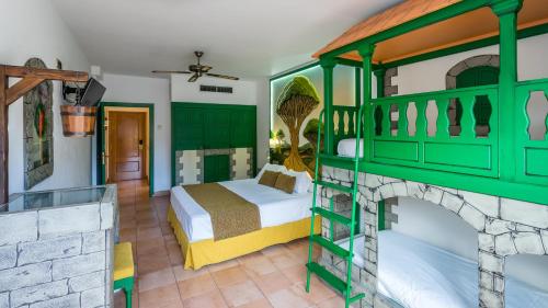 Habitación Doble Familiar del hotel BLUESEA Costa Jardin and Spa