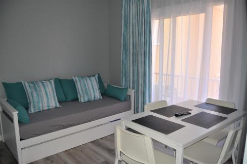 Apartamento Deluxe del hotel Rf Bambi - Adults Only. Foto 3