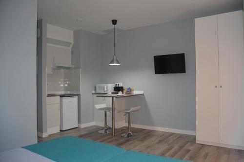 Estudio con balcón del hotel Rf Bambi - Adults Only. Foto 14