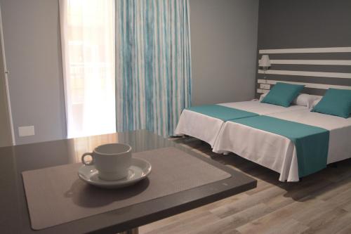 Estudio con balcón del hotel Rf Bambi - Adults Only. Foto 20