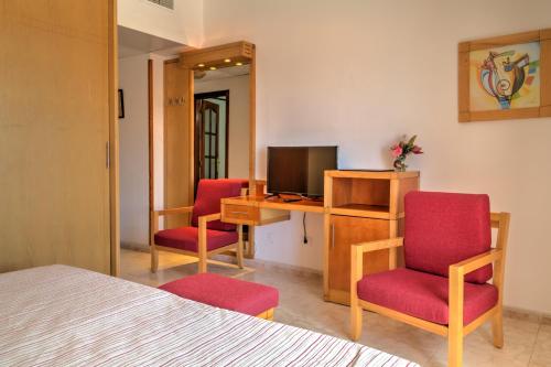 Habitación Doble Estándar con balcón del hotel Marquesa. Foto 2