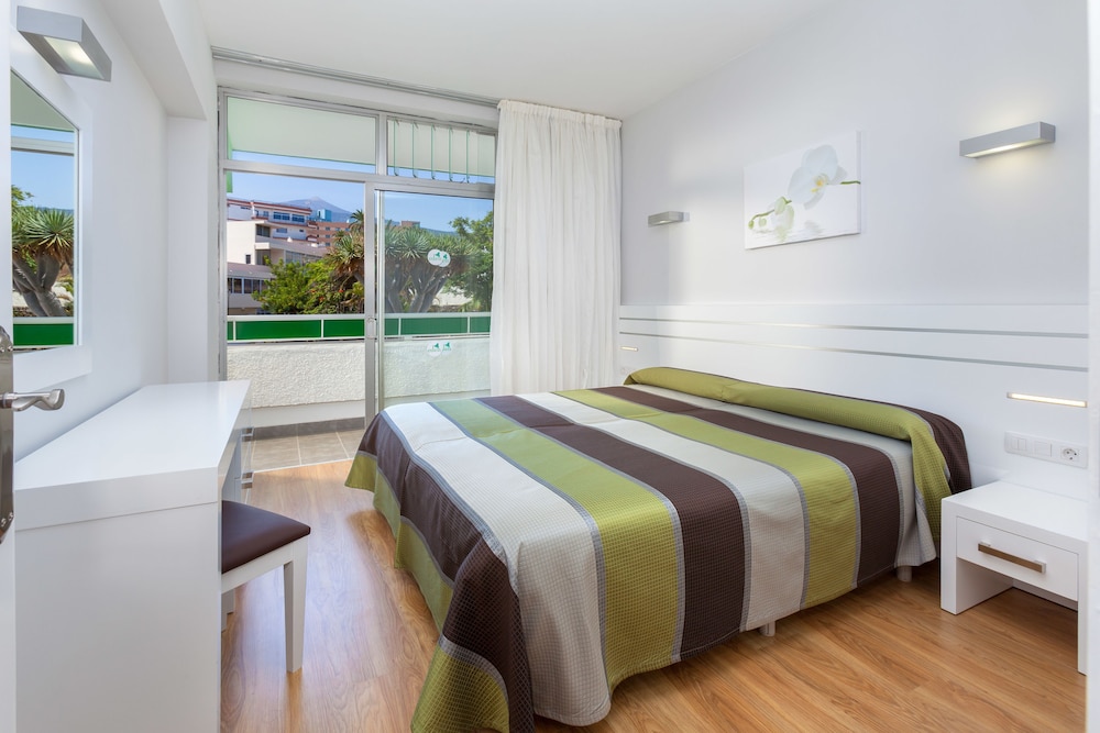 Apartamento Balcón o Terraza Con Cocina 2 habitaciones 2 Camas individuales Normal del hotel Parque Vacacional Eden