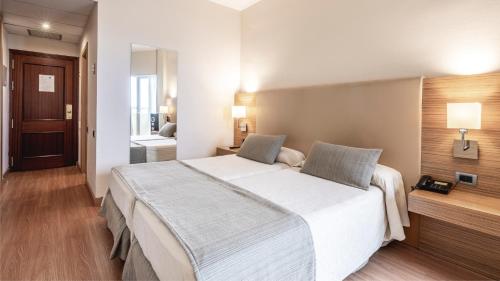 Habitación doble Vista Mar Superior Club del hotel Be Live Adults Only Tenerife. Foto 1