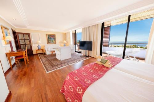 Ambassador Junior Suite with Sea View (1+1) del hotel Botanico and The Oriental Spa Garden. Foto 1