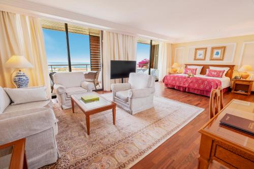 Ambassador Junior Suite with Sea View del hotel Botanico and The Oriental Spa Garden