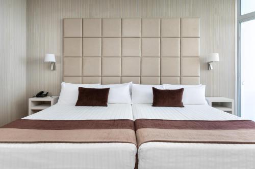 Habitación Doble Estándar del hotel Best Semiramis. Foto 2