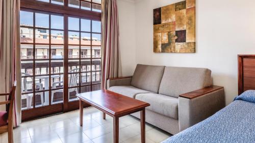 Estudio con terraza del hotel Be Smart Florida Plaza. Foto 1