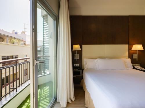 Habitación Doble Deluxe con balcón del hotel Taburiente