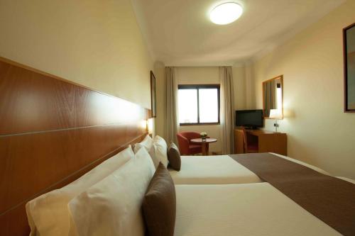 Habitación Doble Económica del hotel Principe Paz. Foto 3