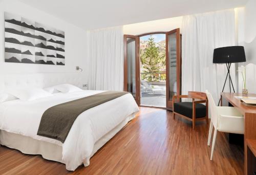 Doble con vistas al jardín del hotel Iberostar Heritage Grand Mencey. Foto 1