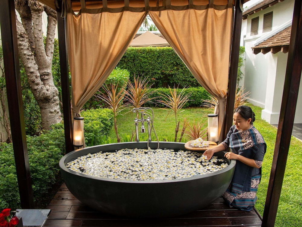 Suite Heritage, 1 Cama King Size del hotel Sofitel Luang Prabang. Foto 2