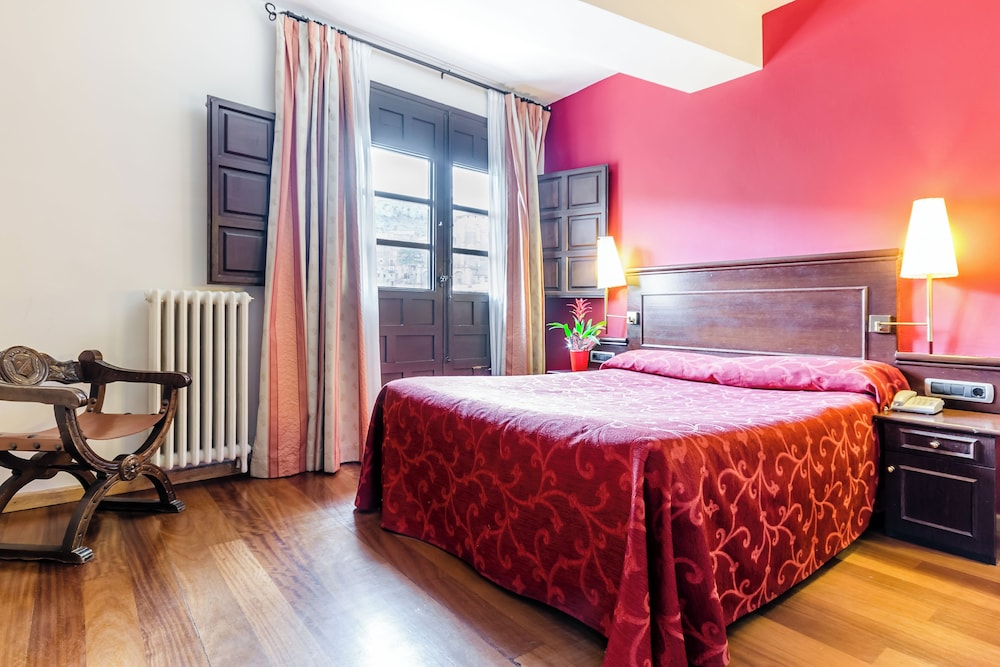 Habitación doble (De la Reina) del hotel ALBARRACIN