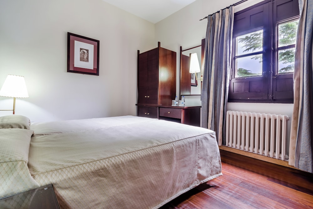Habitación Doble del hotel ALBARRACIN. Foto 4