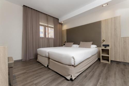 Habitación Doble - 2 camas del hotel Civera. Foto 3