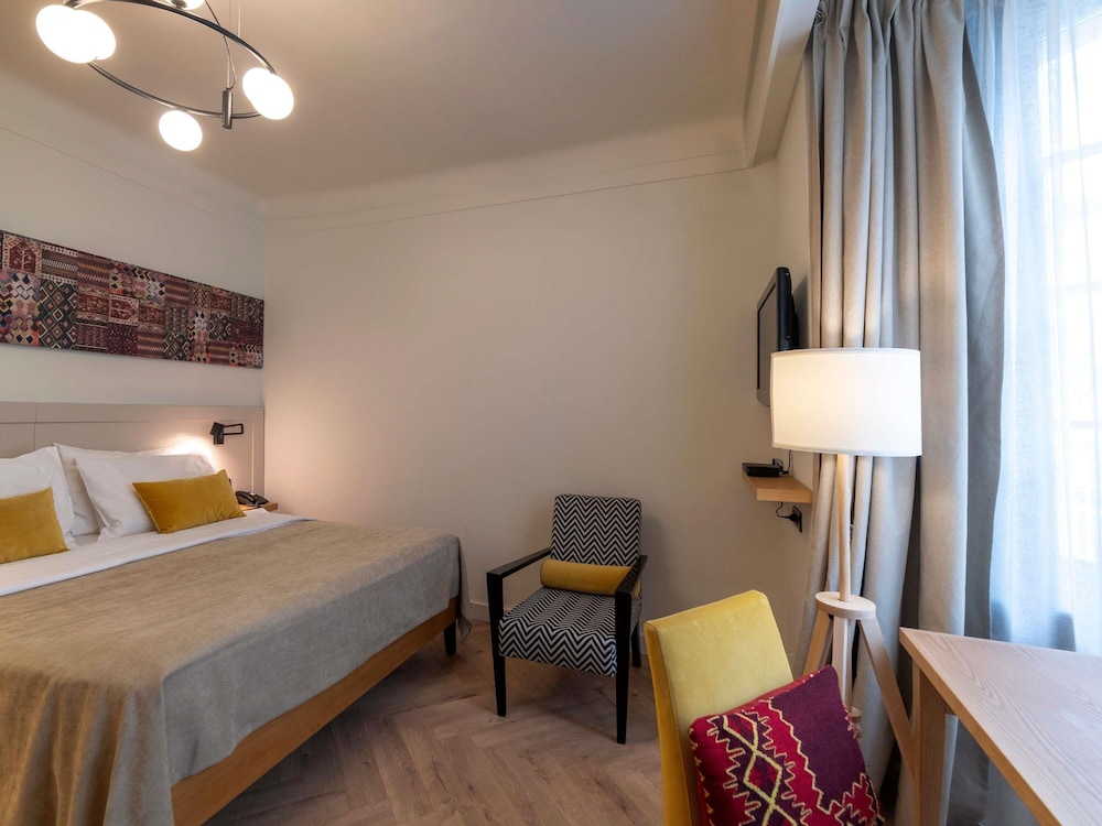 Habitación Superior con 1 cama doble del hotel Mercure Belgrade Excelsior. Foto 5