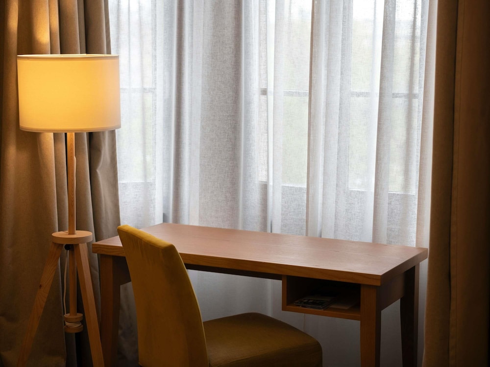 Habitación Superior con 1 cama doble del hotel Mercure Belgrade Excelsior. Foto 6
