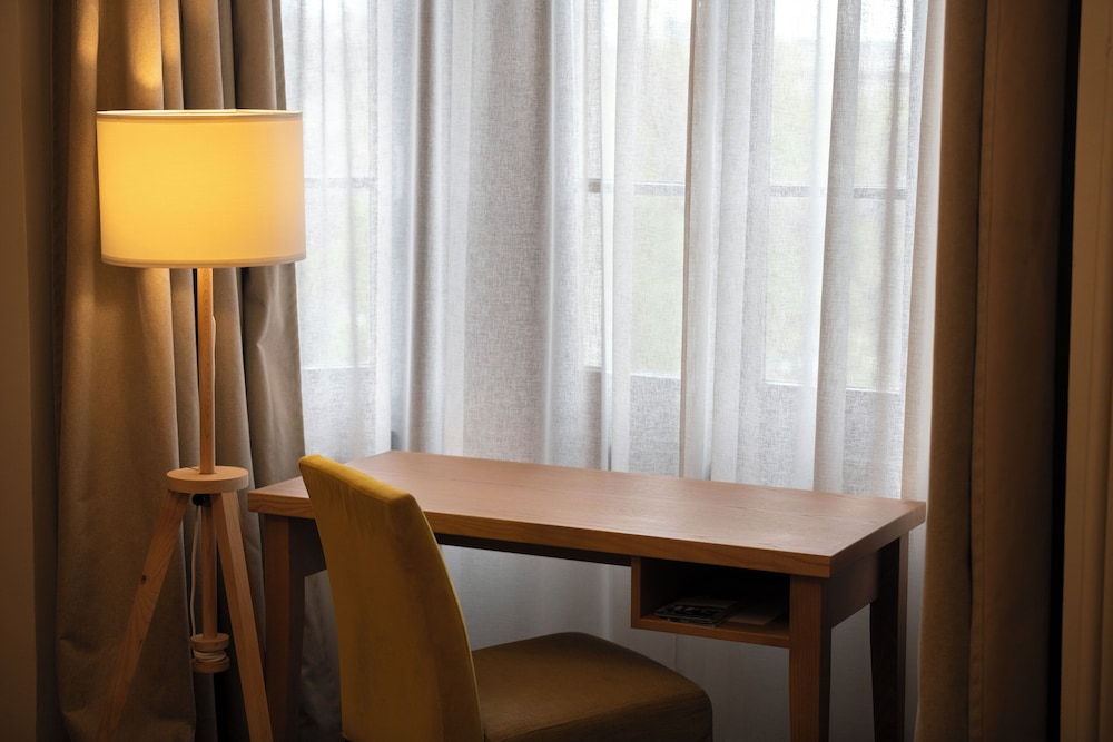 Habitación Superior con 1 cama doble del hotel Mercure Belgrade Excelsior. Foto 15