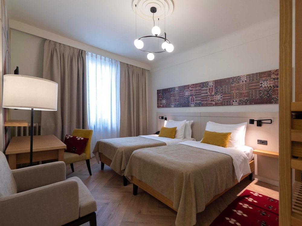 Habitación superior con 2 camas individuales del hotel Mercure Belgrade Excelsior