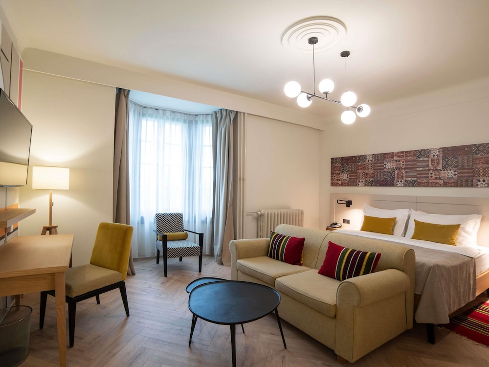 Habitación Privilege con 1 cama doble del hotel Mercure Belgrade Excelsior. Foto 1