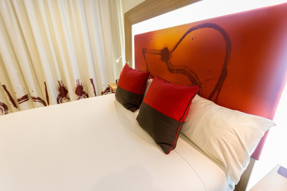 Habitación Superior con 1 Cama King del hotel Novotel Sydney West Hq. Foto 1