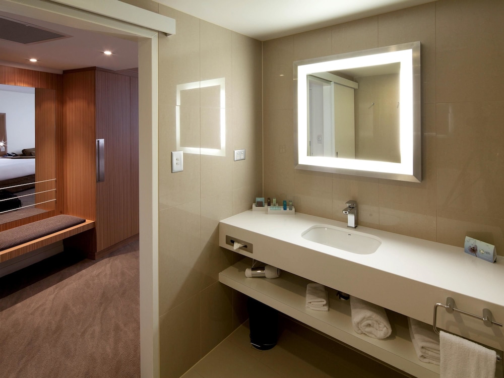 Habitación Superior con 1 Cama King del hotel Novotel Sydney West Hq. Foto 2