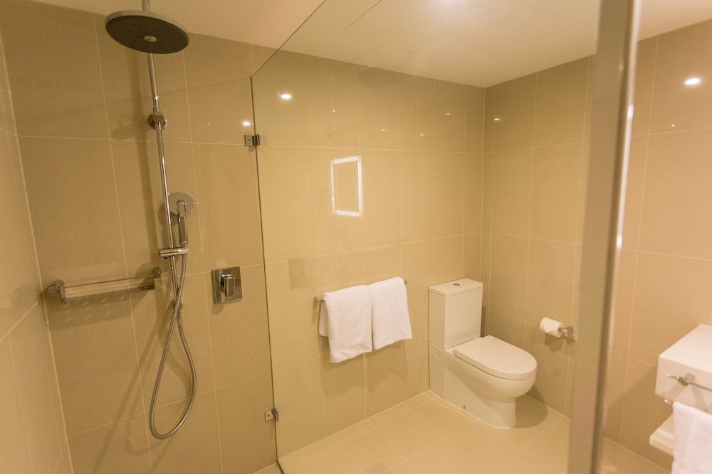 Habitación Superior con 2 Camas Queen del hotel Novotel Sydney West Hq. Foto 4