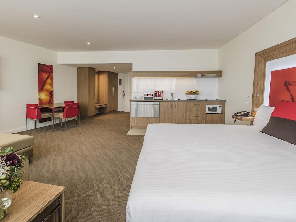 Suite Deluxe con 1 cama King del hotel Novotel Sydney West Hq
