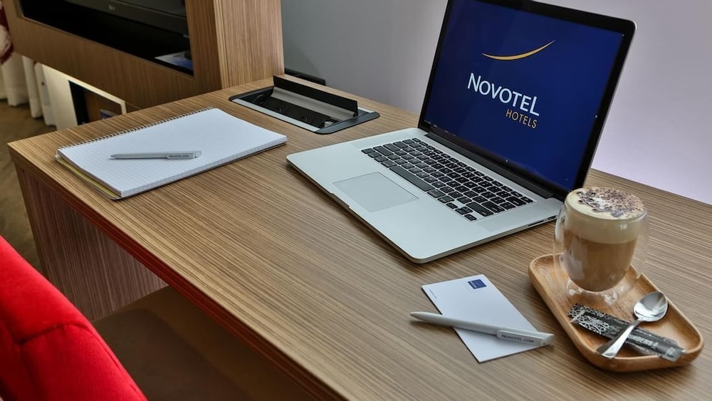 Apartamento de 1 Dormitorio con 1 Cama King del hotel Novotel Sydney West Hq. Foto 1