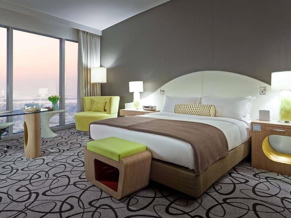 Habitación de lujo, 1 cama de matrimonio grande del hotel Sofitel Dubai Downtown. Foto 7