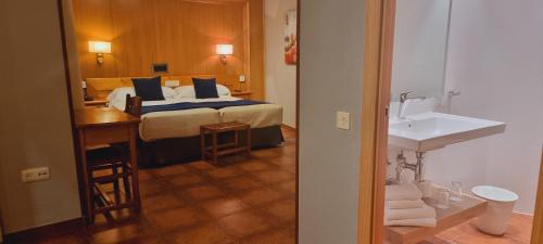 Habitación Doble - 2 camas del hotel Real De Toledo. Foto 15